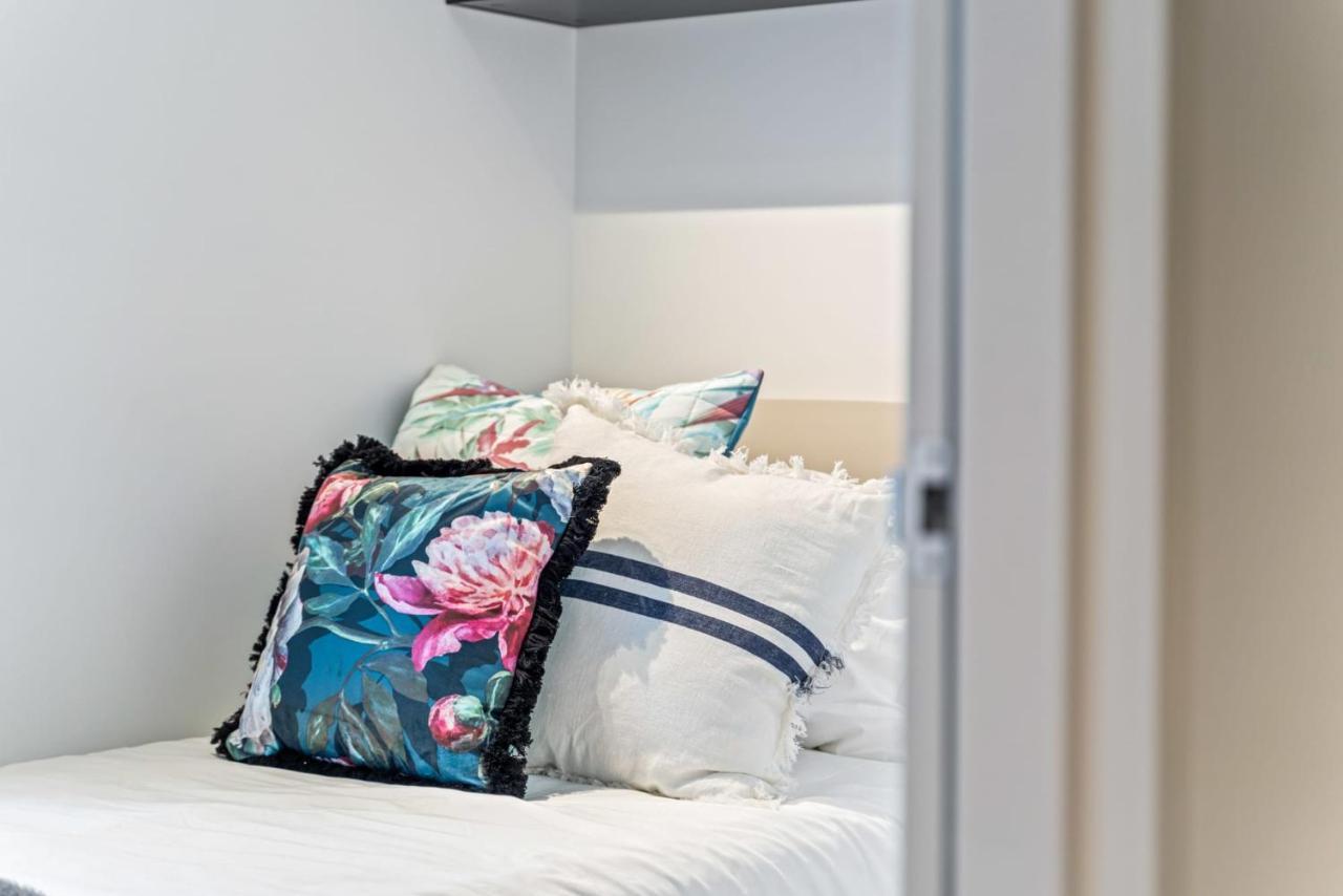 Modern Co-Living Apartments In Perth Central Экстерьер фото